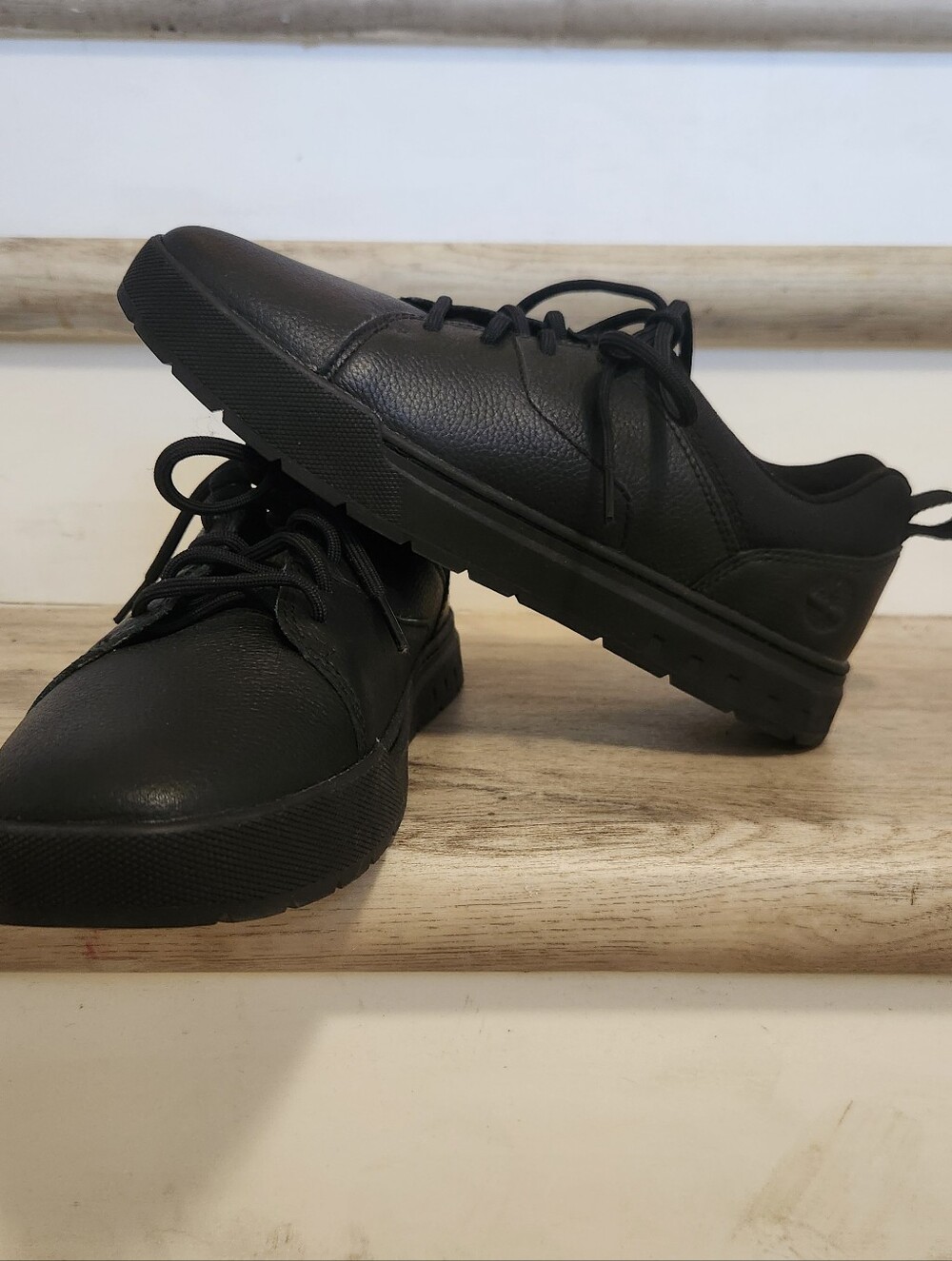 Timberland Maple Grow  Low-Top Lace-Up Black Sneakers